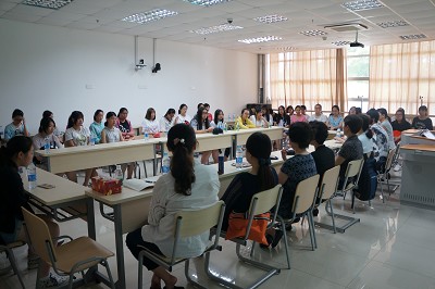 上海健康医学院中本贯通护理专业师生来vwin德赢参观